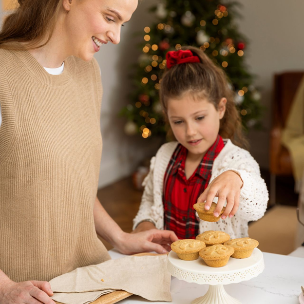 Gingerbread Mince Pies