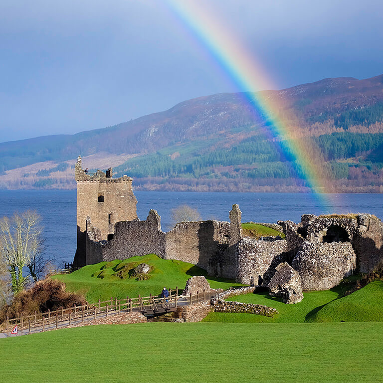 BEST THINGS TO VISIT IN SCOTLAND - Amazing Sights We Suggest Seeing